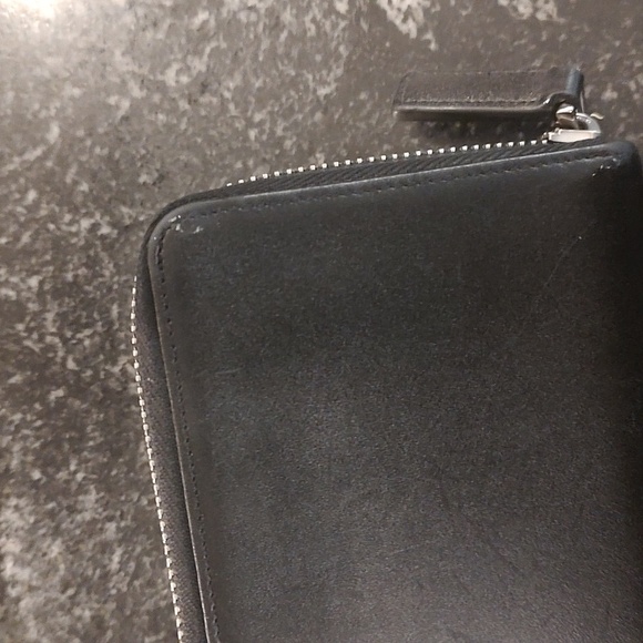 Montblanc Meisterstück Black Leather Zip Around 12CC Wallet - Picture 4 of 9